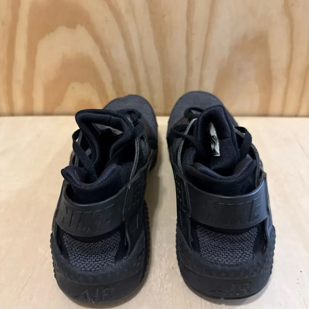 Nike Air Huarche Black/Dark Gray Black Cross Trainer Men’s Size 11.5